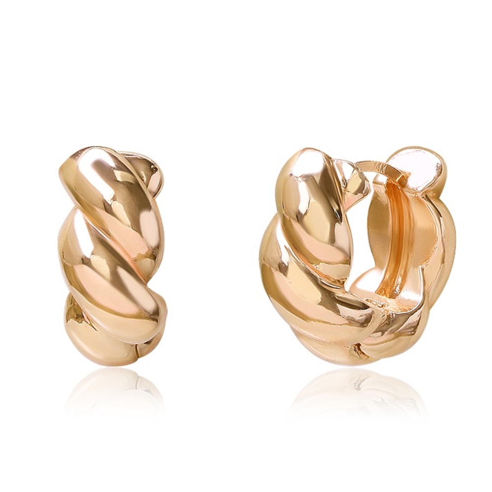 NIB Korean Brand Twist Ring Earrings